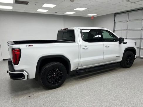 Used 2025 GMC Sierra 1500 Elevation w/ Preferred Package AWD/4WD image 11