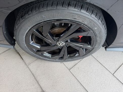 Used 2023 Volkswagen Jetta GLI Autobahn image 14