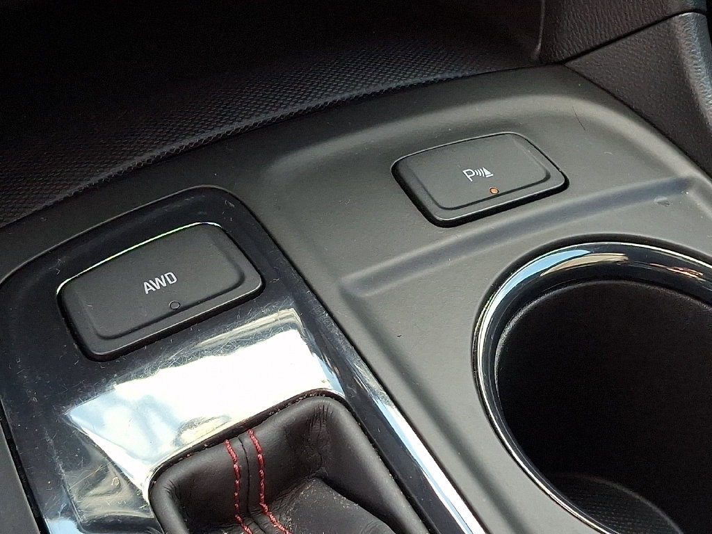 Certified 2023 Chevrolet Equinox RS AWD/4WD image 23