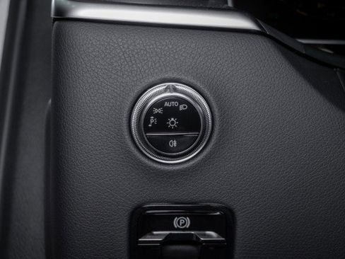 New 2026 Mercedes-Benz GLC 43 AMG 4MATIC image 19