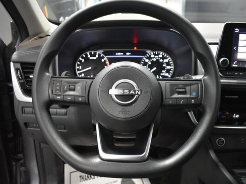 Certified 2022 Nissan Rogue SV image 22