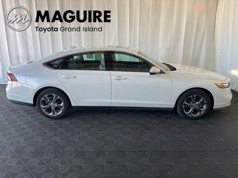 Used 2023 Honda Accord EX image 2