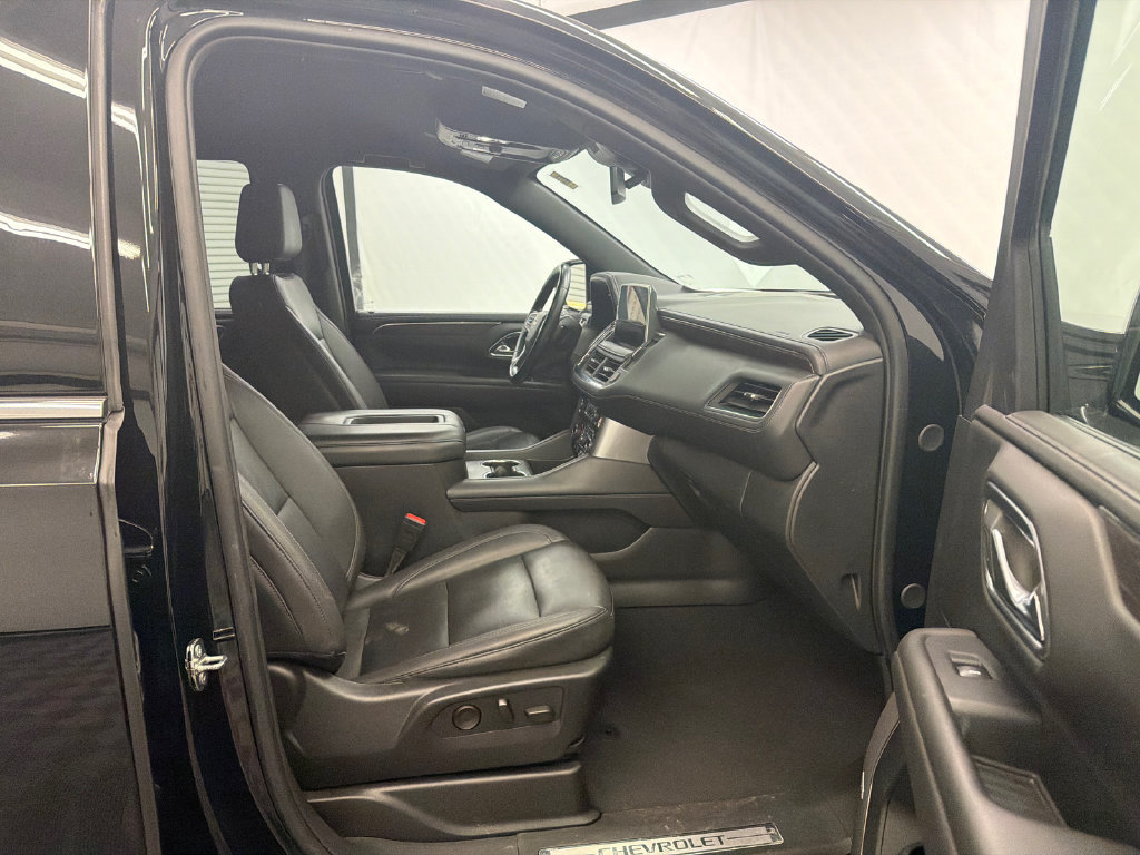 Used 2024 Chevrolet Tahoe LT RWD image 14