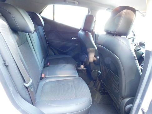 Used 2017 Buick Encore Preferred FWD image 5