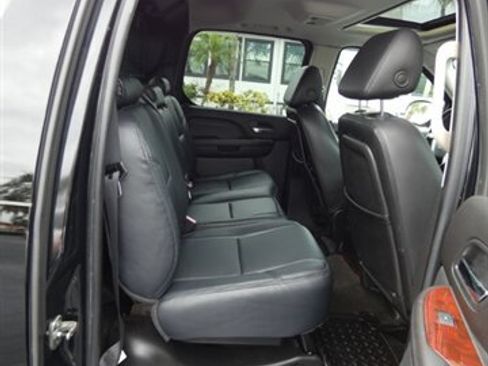 Used 2007 Cadillac Escalade EXT w/ Climate Package AWD/4WD image 51