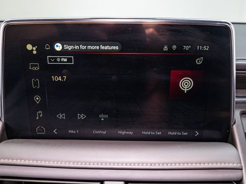 Used 2024 GMC Yukon XL AT4 image 19