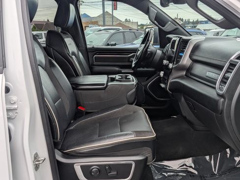 Used 2023 RAM 1500 Laramie AWD/4WD image 8