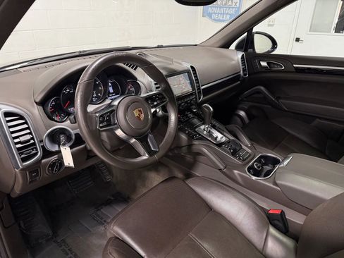 Used 2016 Porsche Cayenne image 14