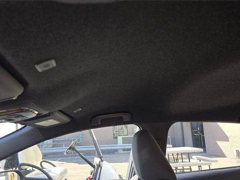 Used 2025 Toyota Corolla SE image 10