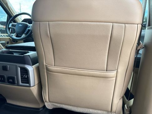 Used 2019 Ford F250 Lariat w/ Lariat Ultimate Package AWD/4WD image 19