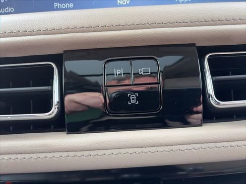 Used 2022 Lincoln Aviator Reserve w/ Class IV Trailer Tow Package image 20