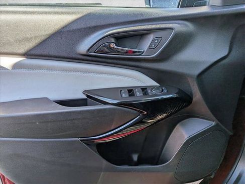 Used 2025 Chevrolet Trax LT image 10