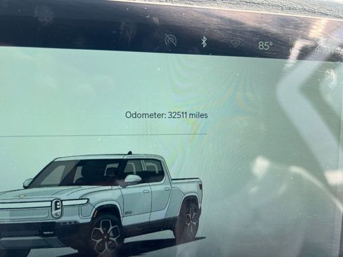 Used 2024 Rivian R1T Adventure image 16