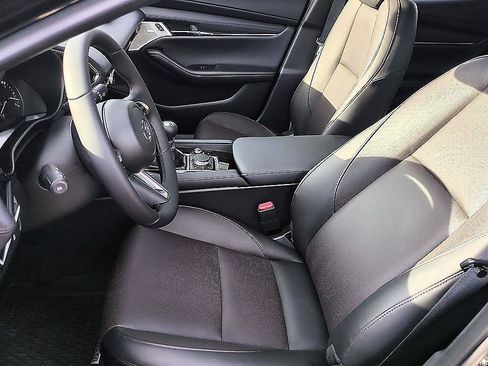 New 2026 MAZDA MAZDA3 2.5 S Hatchback w/ Premium Pkg FWD image 13