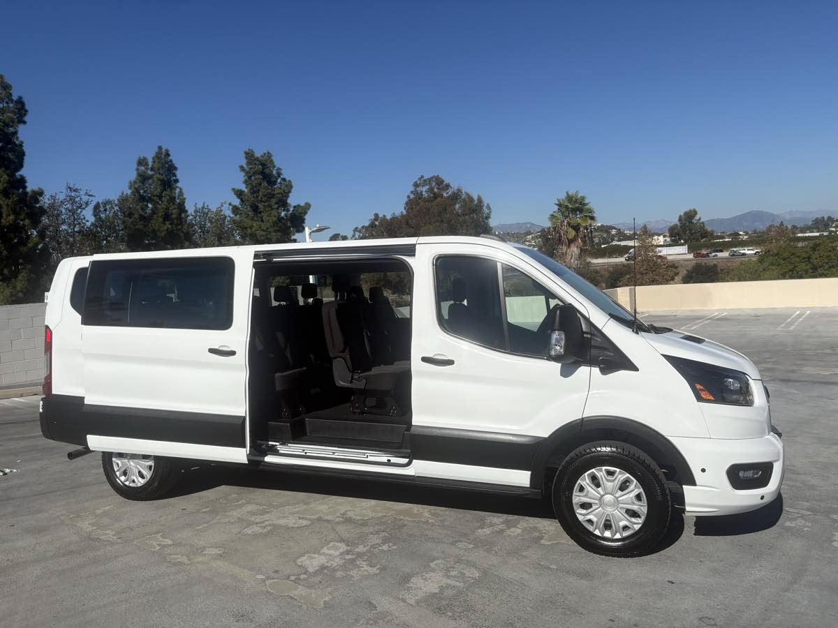 Used 2026 Ford Transit 350 XLT RWD image 39