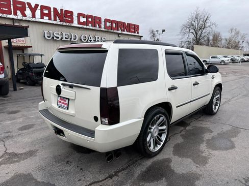 Used 2008 Cadillac Escalade 2WD image 4