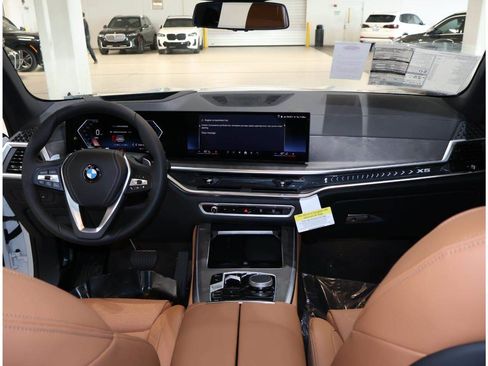 Used 2026 BMW X5 xDrive40i w/ Premium Package AWD/4WD image 18