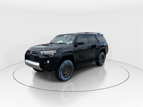 Used 2020 Toyota 4Runner TRD Off-Road image 4