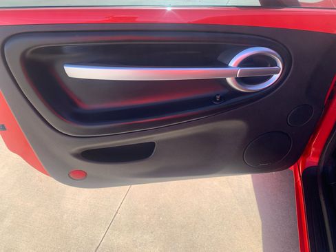 Used 2005 Chevrolet SSR w/ Preferred Equipment Group image 27