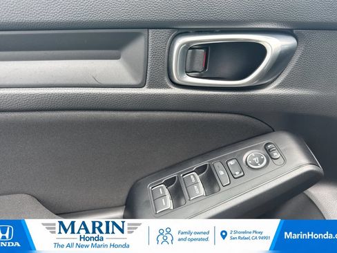 Used 2023 Honda Civic Sport image 11