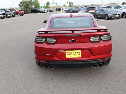 Used 2019 Chevrolet Camaro SS RWD image 6