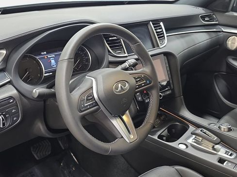 Certified 2025 INFINITI QX50 Sport AWD/4WD image 12