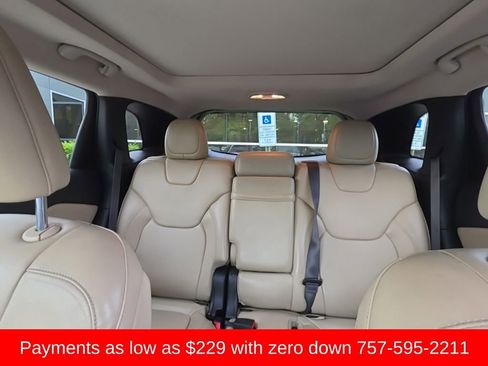 Used 2015 Jeep Cherokee Limited AWD/4WD image 9