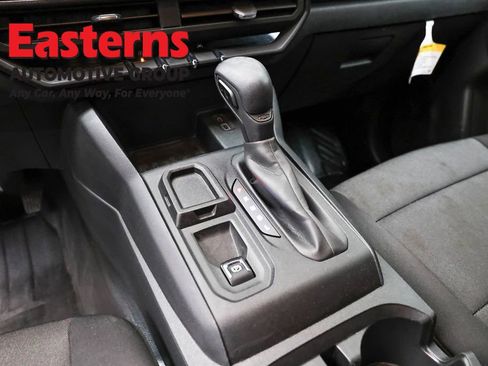 Used 2023 Chevrolet Colorado W/T image 13