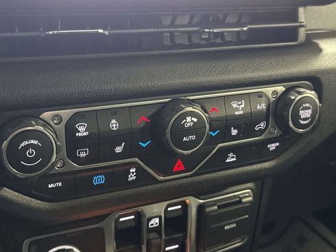 New 2025 Jeep Wrangler Willys 4xe image 16