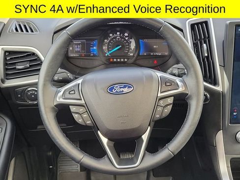 Used 2022 Ford Edge SEL w/ Convenience Package AWD/4WD image 10