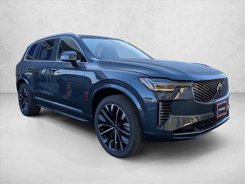 New 2026 Volvo XC90 T8 Plus w/ Protection Package Premier image 8