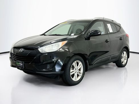 Used 2011 Hyundai Tucson GLS AWD/4WD image 3