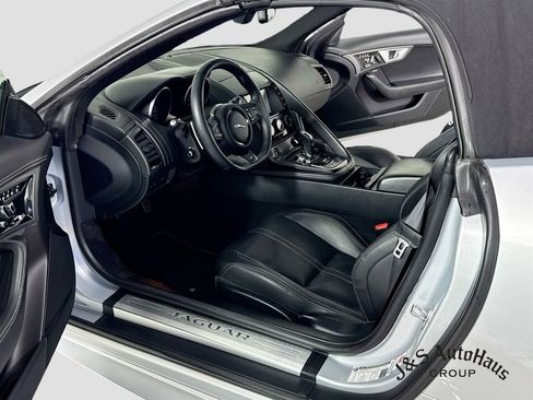 Used 2016 Jaguar F-TYPE R AWD/4WD image 33