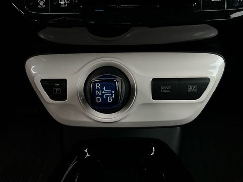 Used 2017 Toyota Prius Four w/ Premium Convenience Package image 23