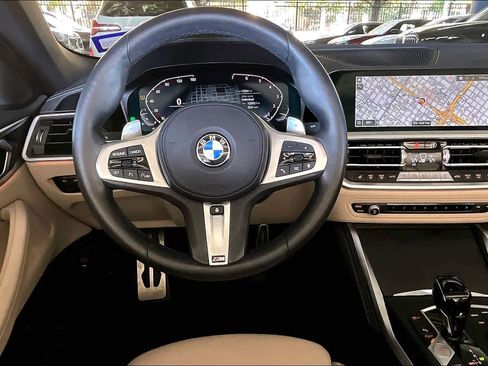 Used 2023 BMW 430i Convertible w/ M Sport Package image 5