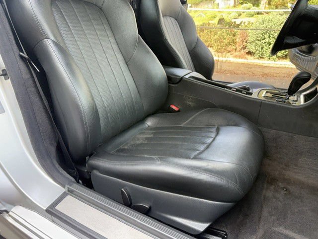 Used 2004 Mercedes-Benz SLK 32 AMG image 28