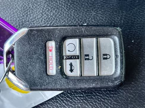 Used 2018 Honda Accord Touring image 21