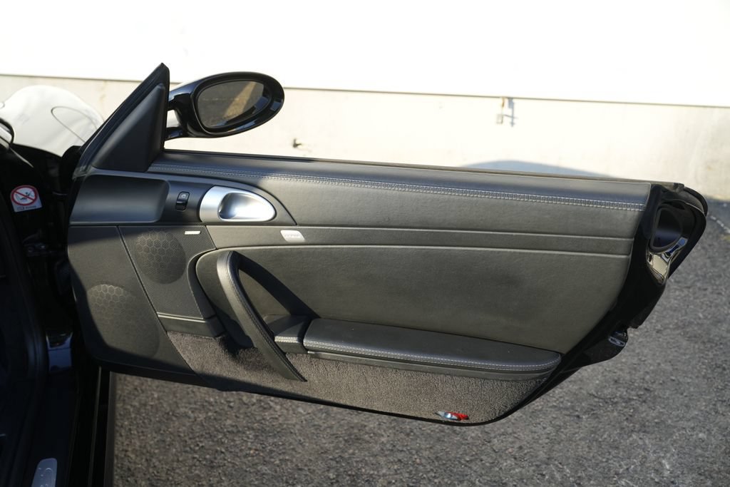 Used 2006 Porsche 911 Carrera S RWD image 33