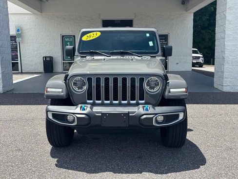 Used 2023 Jeep Wrangler Unlimited Sahara w/ Cold Weather Group AWD/4WD image 22