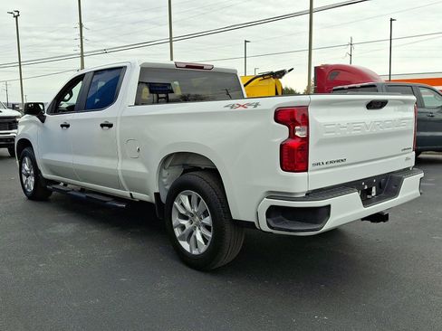 Used 2022 Chevrolet Silverado 1500 Custom image 4