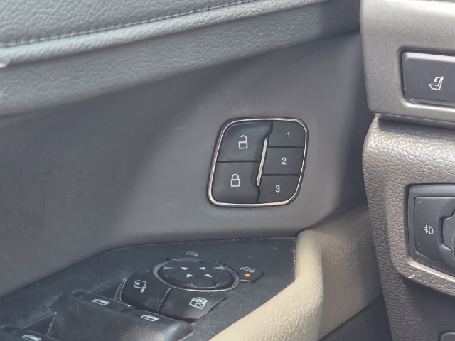 Used 2021 Ford Expedition XLT RWD image 18