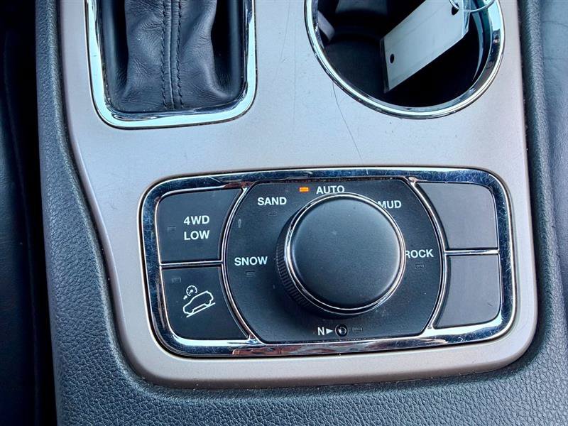 Used 2017 Jeep Grand Cherokee Limited 75th Anniversary AWD/4WD image 29