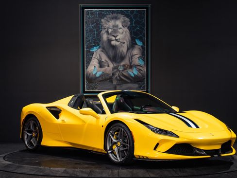 Used 2021 Ferrari F8 Tributo RWD image 42