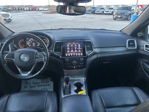 Used 2021 Jeep Grand Cherokee Limited image 23