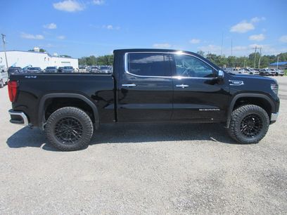 New 2026 GMC Sierra 1500 SLT w/ SLT Convenience Package