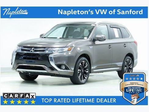 Used 2018 Mitsubishi Outlander SEL image 1
