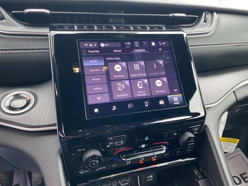 New 2025 Jeep Grand Cherokee Limited image 29