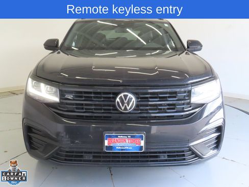 Certified 2023 Volkswagen Atlas Cross Sport SEL R-Line AWD/4WD image 9