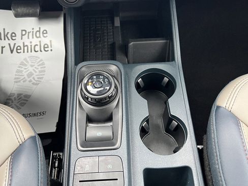 Used 2025 Ford Maverick Lariat w/ 4K Tow Package image 28