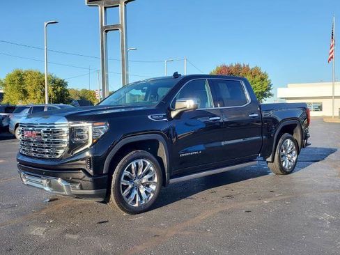 Used 2022 GMC Sierra 1500 Denali w/ Denali Reserve Package image 4